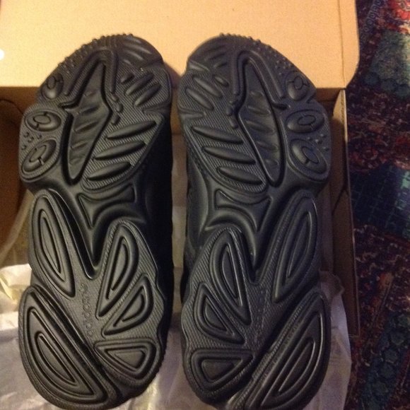 Adidas Men's Ozweego Black Sneakers - 11.5 - New in Box - Picture 4 of 12